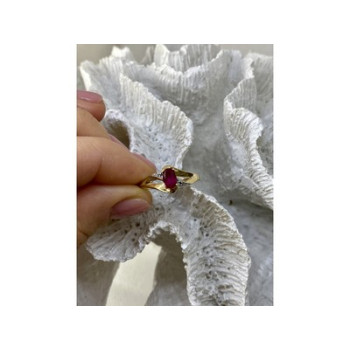 10K YELLOW GOLD RUBY & DIAMONDS RING SIZE 7