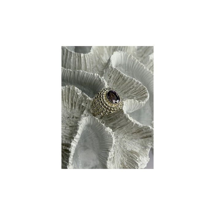 Elegant Design 925 Sterling Silver Amethyst Ring Size 6