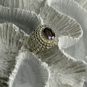 Elegant Design 925 Sterling Silver Amethyst Ring Size 6