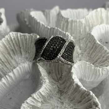 JWBR 925 Sterling Silver Black & White Diamonds Ring Size 7