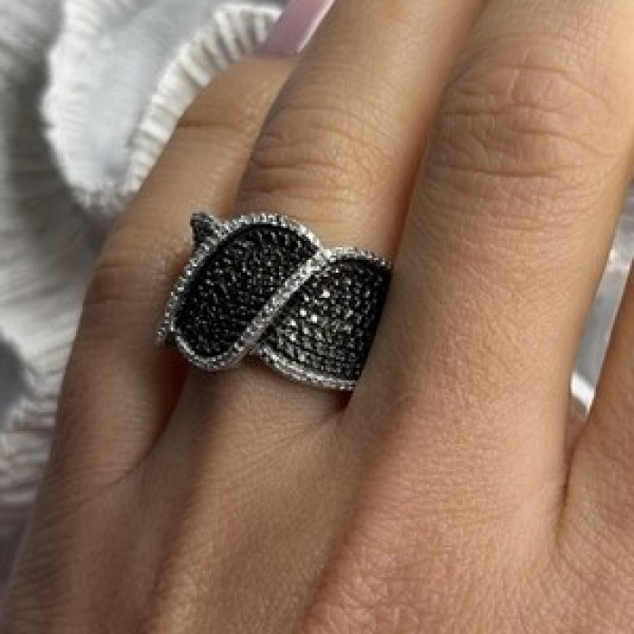 JWBR 925 Sterling Silver Black & White Diamonds Ring Size 7