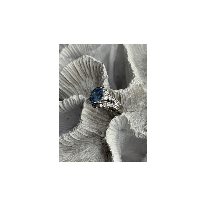 Shiny 925 Sterling Silver Topaz & Beryl Ring Size 7