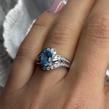 Shiny 925 Sterling Silver Topaz & Beryl Ring Size 7