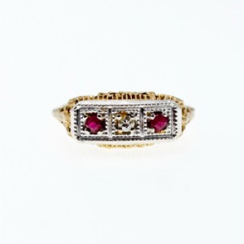 14K Yellow Gold Rubies & Diamond Ring Size 8