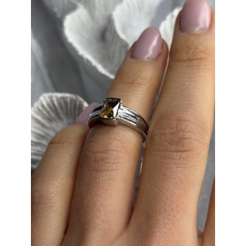 Elegant 925 Sterling Silver Citrine Ring Size 5