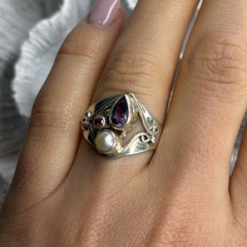 Vintage 925 Sterling Silver Pearl & Amethyst & Garnet Ring Size 7