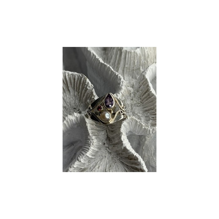 Vintage 925 Sterling Silver Pearl & Amethyst & Garnet Ring Size 7