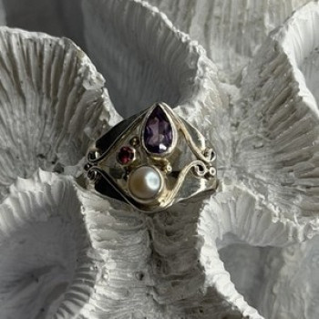 Vintage 925 Sterling Silver Pearl & Amethyst & Garnet Ring Size 7