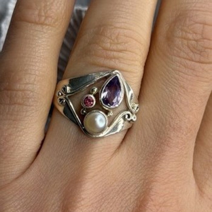 Vintage 925 Sterling Silver Pearl & Amethyst & Garnet Ring Size 7