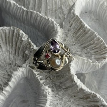 Vintage 925 Sterling Silver Pearl & Amethyst & Garnet Ring Size 7