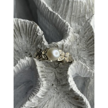 Lovely 925 Sterling Silver Pearl & Beryl Ring Size 10