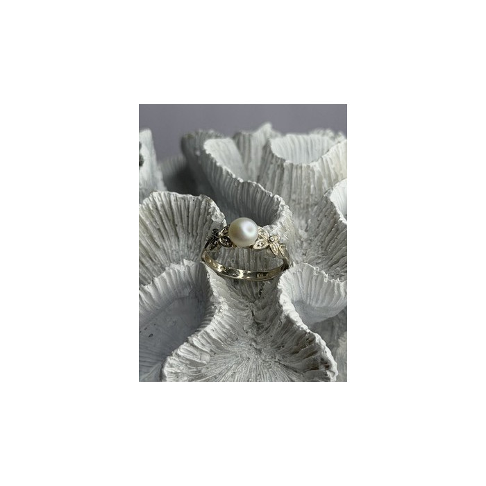 Lovely 925 Sterling Silver Pearl & Beryl Ring Size 10