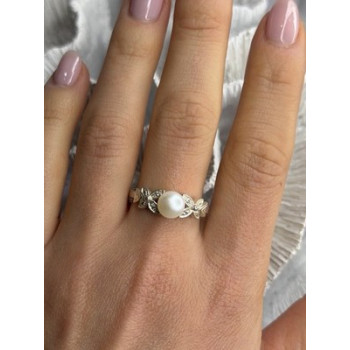 Lovely 925 Sterling Silver Pearl & Beryl Ring Size 10