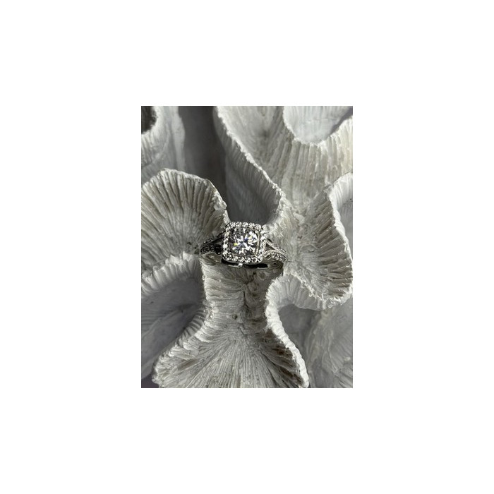 Shiny 925 Sterling Silver Cz Ring Size 10