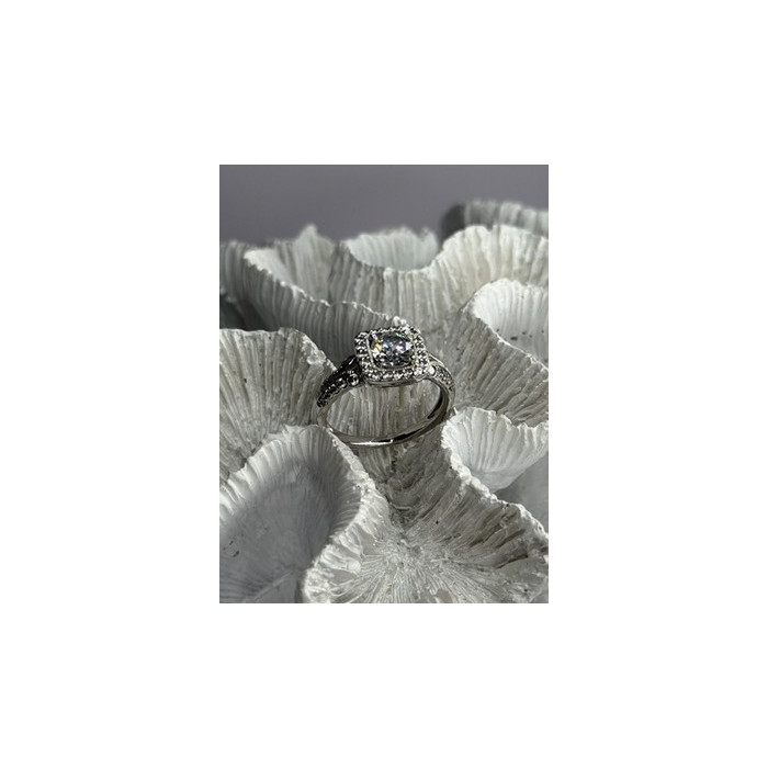 Shiny 925 Sterling Silver Cz Ring Size 10