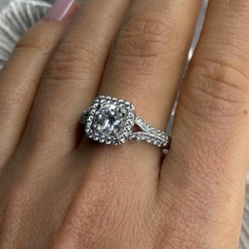 Shiny 925 Sterling Silver Cz Ring Size 10