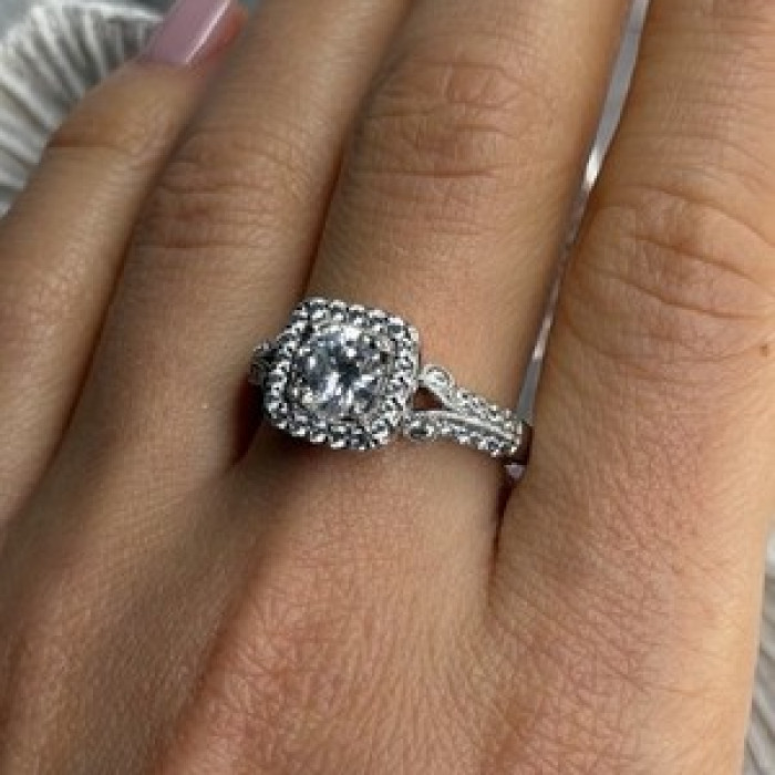Shiny 925 Sterling Silver Cz Ring Size 10