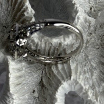 Shiny 925 Sterling Silver Cz Ring Size 10
