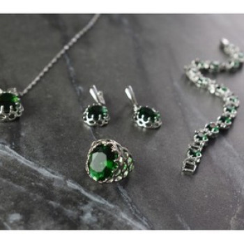 925 Sterling Silver Green CZ 