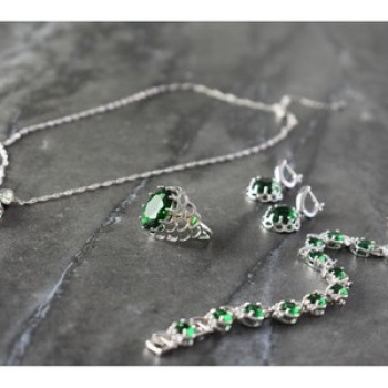 925 Sterling Silver Green CZ 
