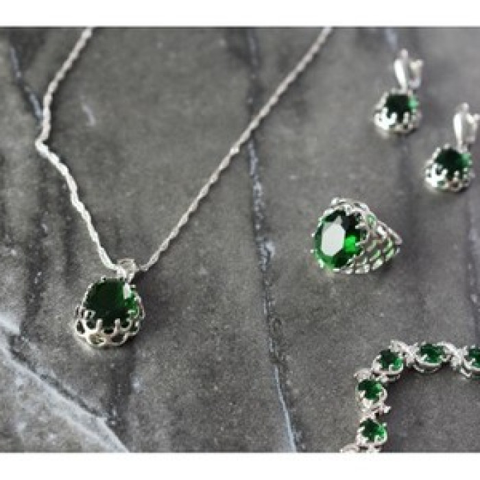 925 Sterling Silver Green CZ 
