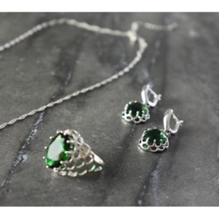 925 Sterling Silver Green CZ 