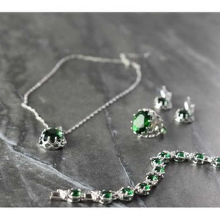 925 Sterling Silver Green CZ 