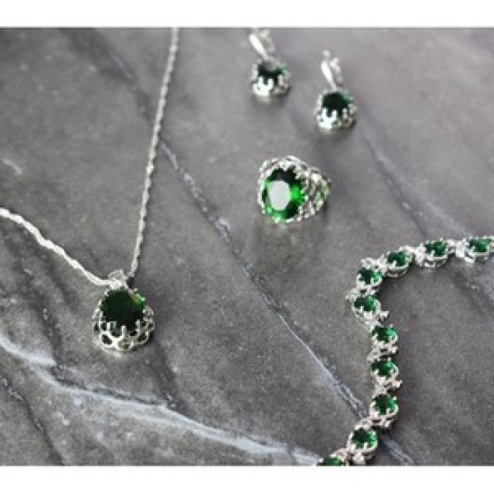925 Sterling Silver Green CZ 