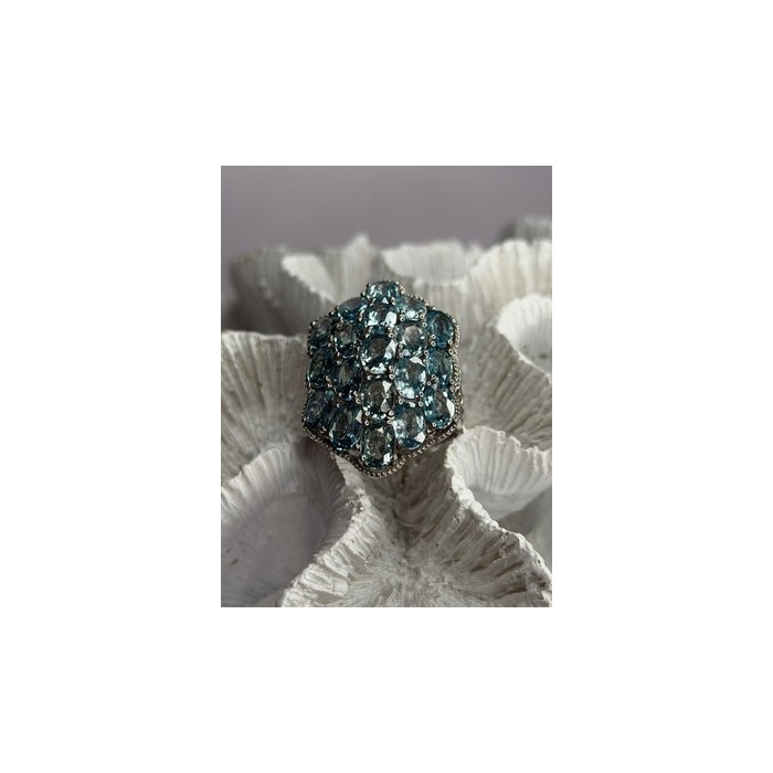 Djoy Glamorous 925 Sterling Silver Blue Topaz Ring Size 9