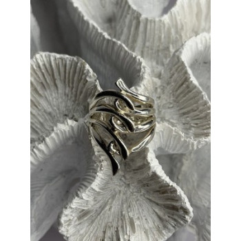 Unique Design 925 Sterling Silver Ring Size 7