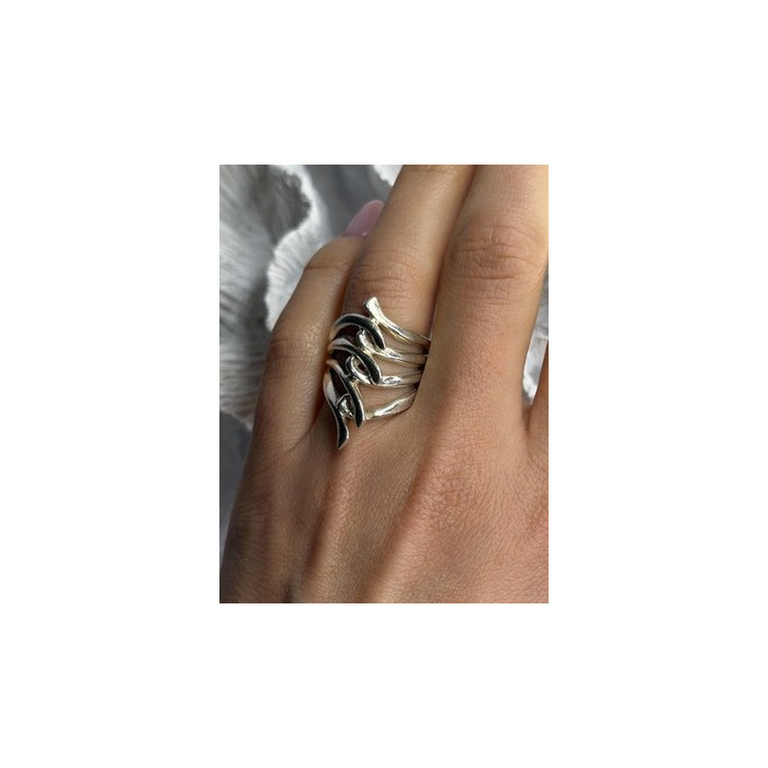 Unique Design 925 Sterling Silver Ring Size 7