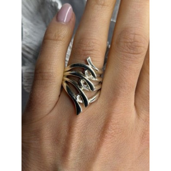 Unique Design 925 Sterling Silver Ring Size 7
