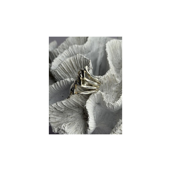 Unique Design 925 Sterling Silver Ring Size 7