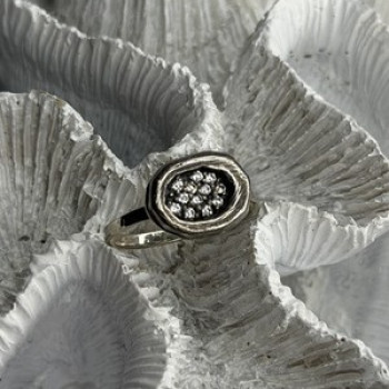 Unique Design 925 Sterling Silver Cz Ring Size 8