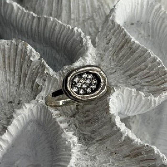 Unique Design 925 Sterling Silver Cz Ring Size 8