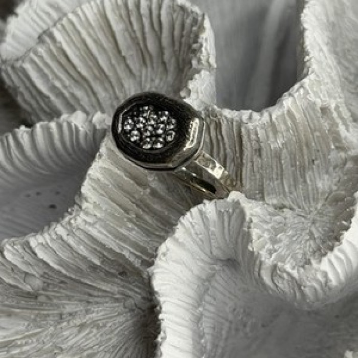 Unique Design 925 Sterling Silver Cz Ring Size 8