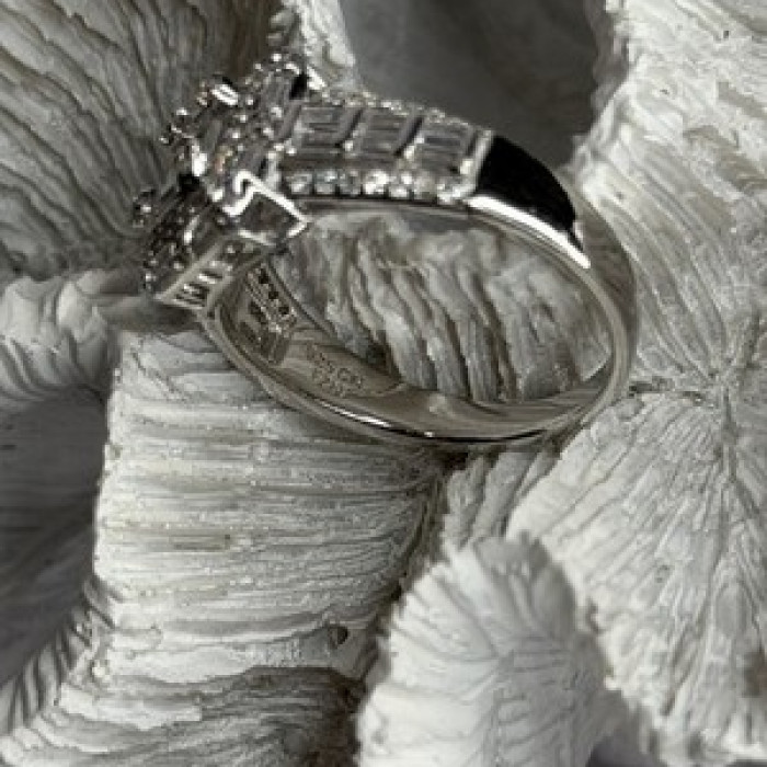 Beautiful Shiny 925 Sterling Silver Cz Ring Size 10