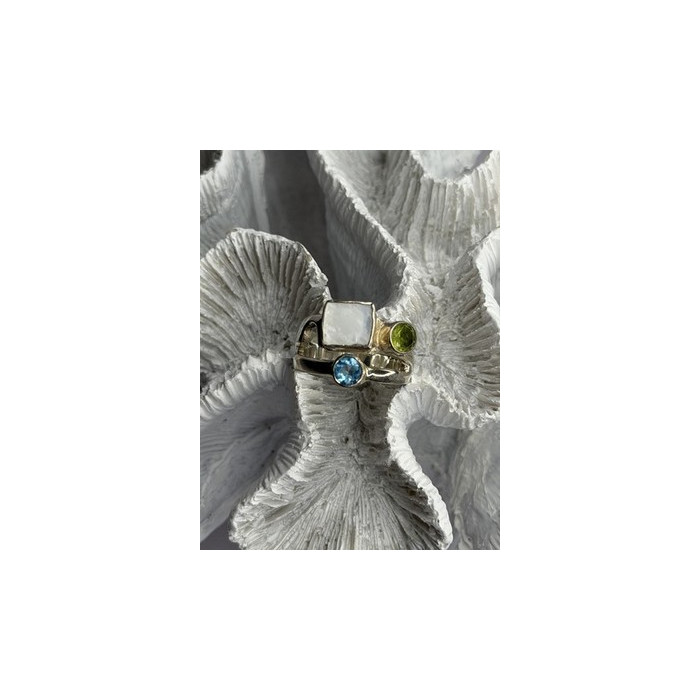 925 Sterling Silver Abalone &Peridot & Topaz Ring Size 8