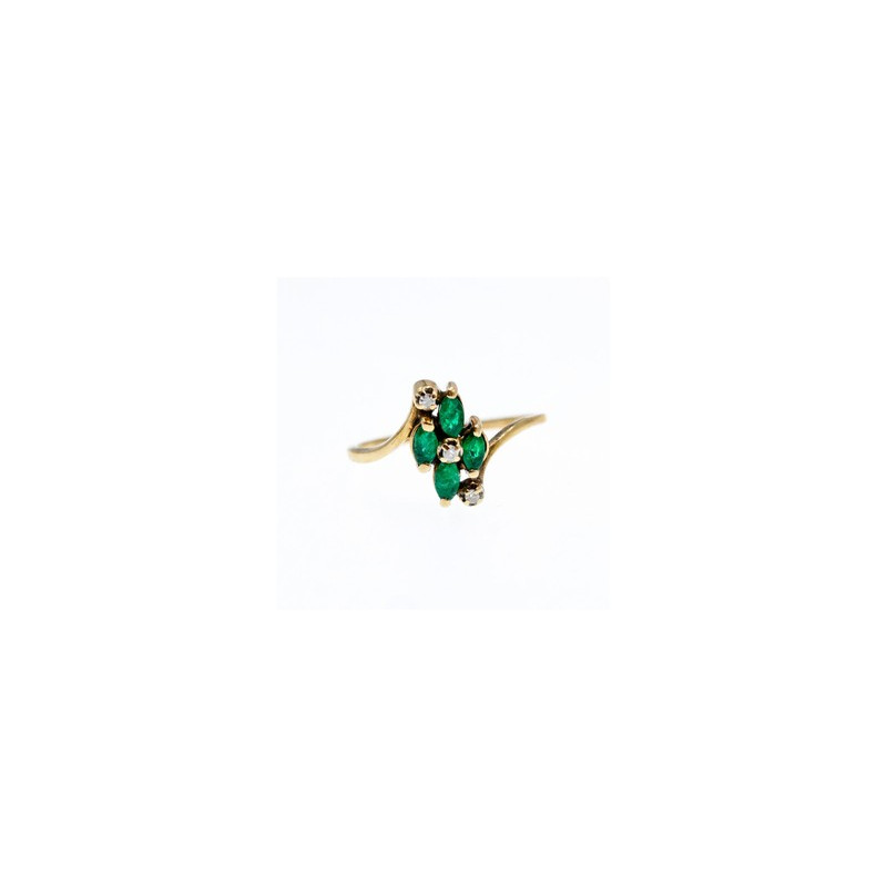 10K YELLOW GOLD  EMERALD & DIAMONDS RING SIZE 6.75