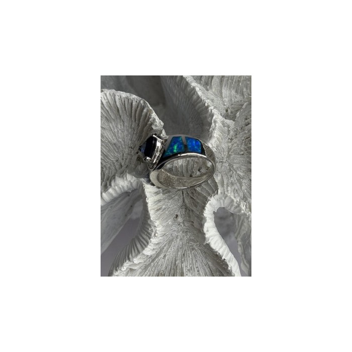 925 Sterling Silver Trillion-Cut Tanzanite & Beryl & Opal Ring Size 7