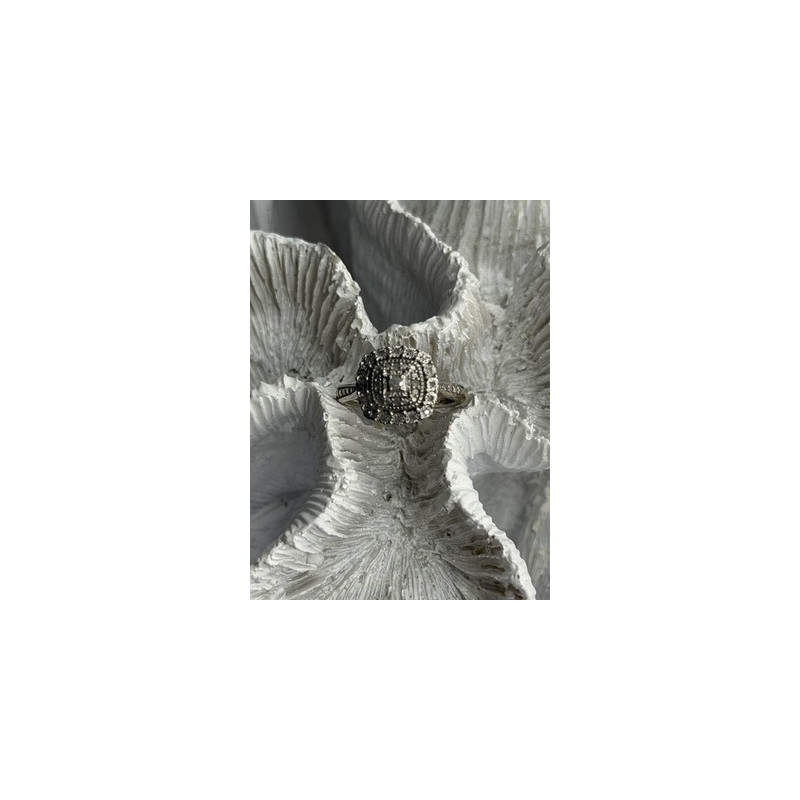 925 Sterling Silver White Topaz Ring Size 5