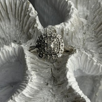 925 Sterling Silver White Topaz Ring Size 5