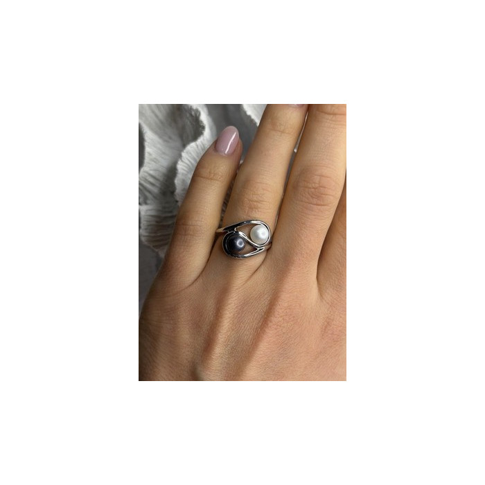 925 Sterling Silver White & Black Pearls Ring Size 6
