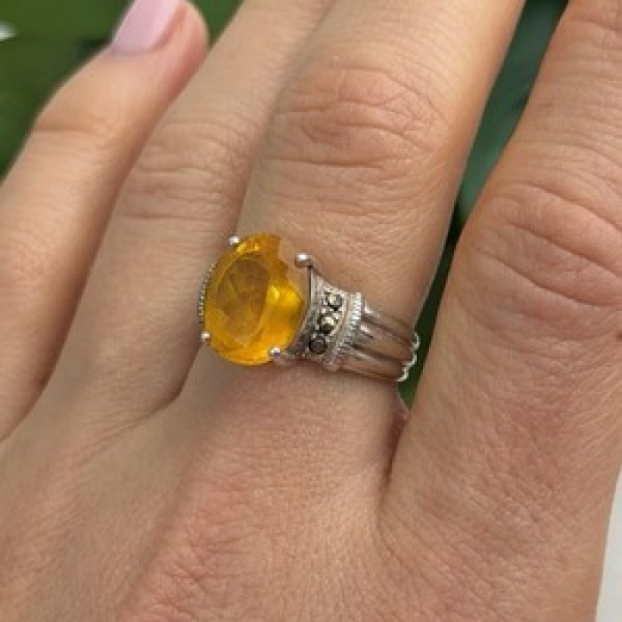 925 Sterling Silver Citrine & Marcasite Ring Size 8