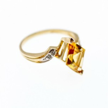 10K Yellow Gold Heliodor & Diamonds Ring Size 7