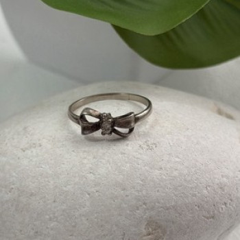 925 Sterling Silver Bow Cz Ring Size 8