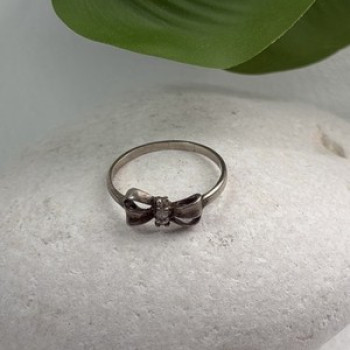 925 Sterling Silver Bow Cz Ring Size 8