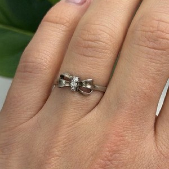 925 Sterling Silver Bow Cz Ring Size 8