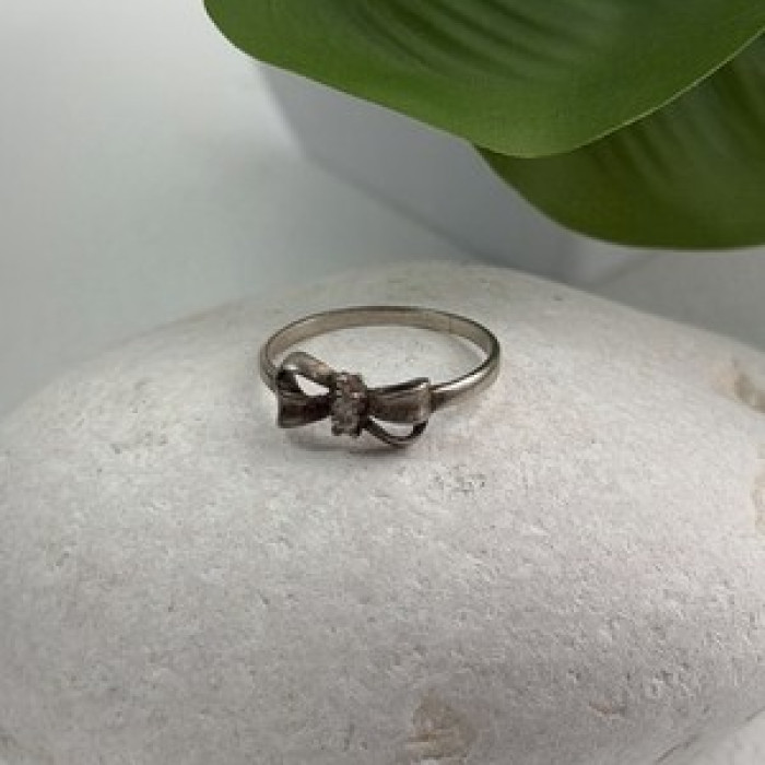 925 Sterling Silver Bow Cz Ring Size 8