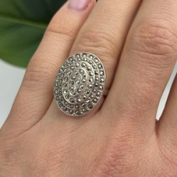 Beautiful Vintage 925 Sterling Silver Marcasite Ring Size 6